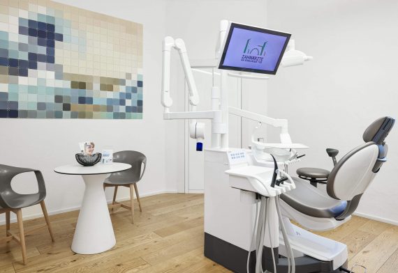 Behandlungsraum 2, Zahnärzte am Sendlinger Tor